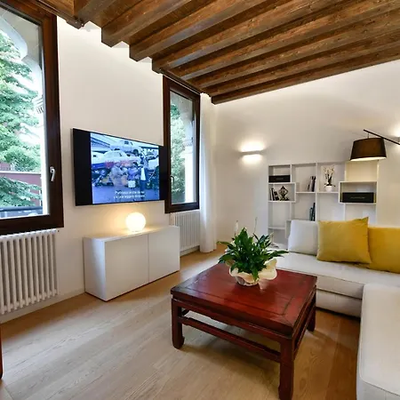 Gallo 1915, Luxurious With Garden And Villa *