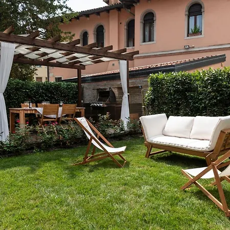 Gallo 1915, Luxurious With Garden And Villa Venedig-Lido