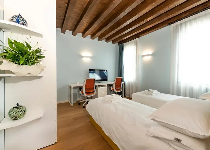 Gallo 1915, Luxurious With Garden And * Lido di Venezia