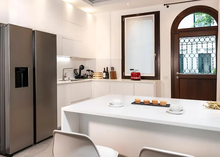 Villa Gallo 1915, Luxurious With Garden And Lido di Venezia