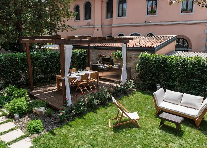 Gallo 1915, Luxurious With Garden And Villa *